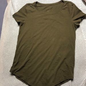 Lululemon “love tee”